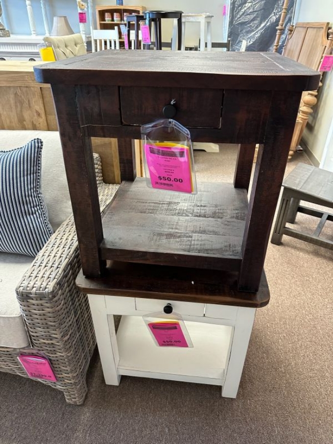 Picture of End Table CLEARANCE